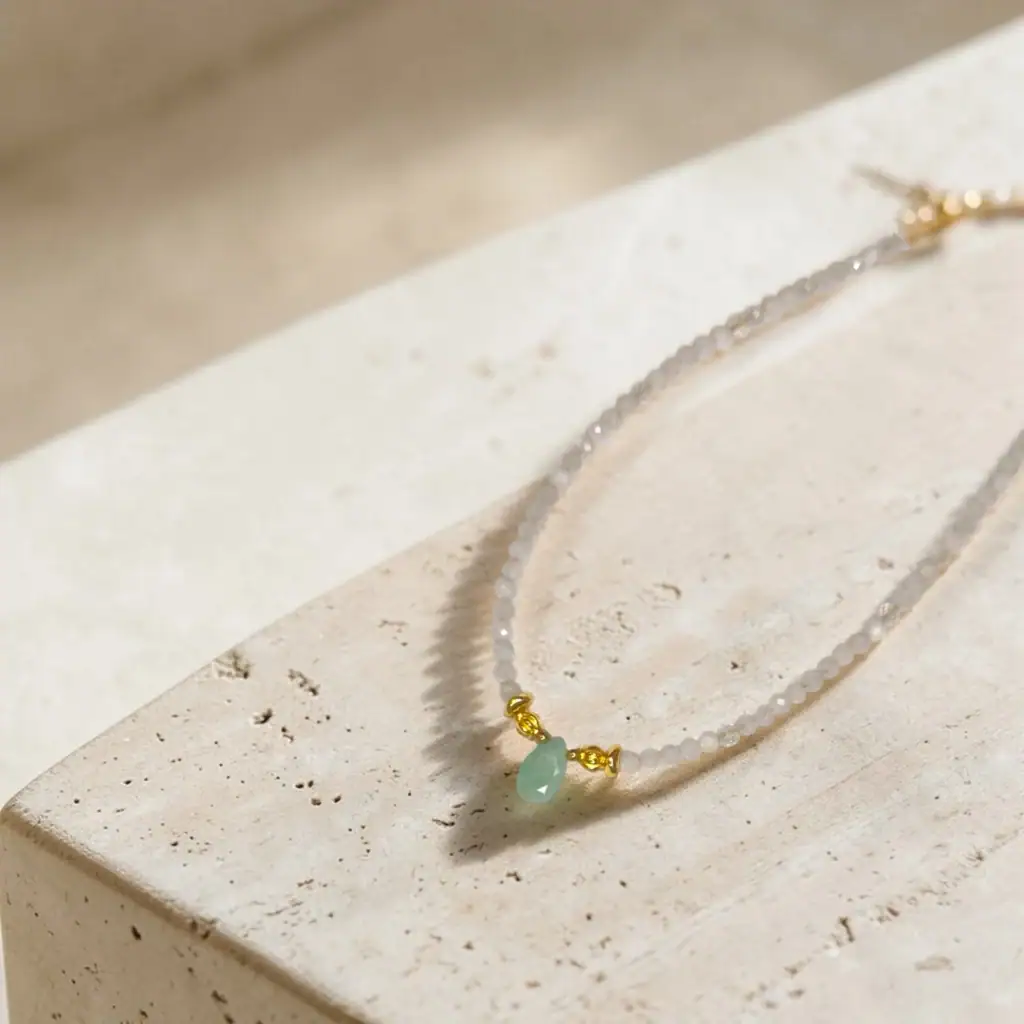 Ogrlica z amazonitom in mesečevim kamnom za ravnovesje, intuicijo in nežno energijo