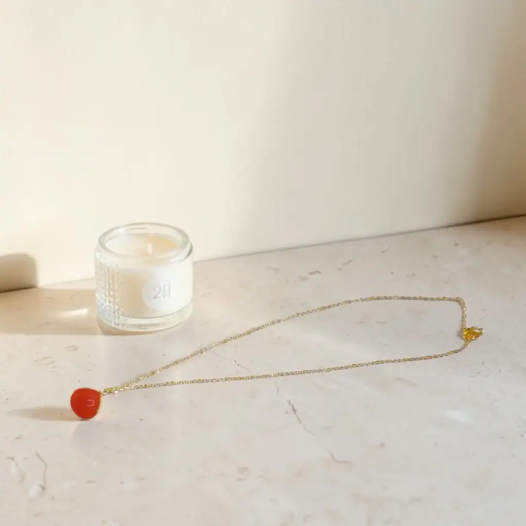 Ogrlica s karneolom za vitalnost, pogum in ustvarjalno energijo