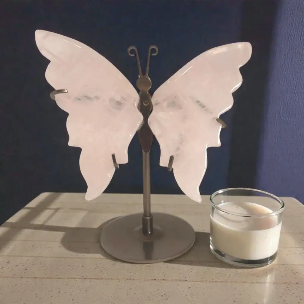 Kristalni metulj iz roževca za nežno energijo in harmonijo